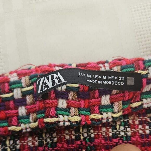 Zara Red and White Embellished Pencil Mini Skirt - Picture 2 of 16